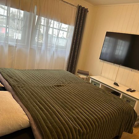 B&B I Flott Utsiktseiendom Otta Zimmer foto
